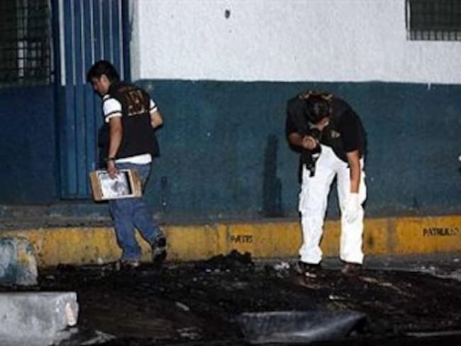 Atacan delegación policial de Monterrey