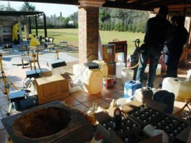 Descubren laboratorio clandestino en Edomex