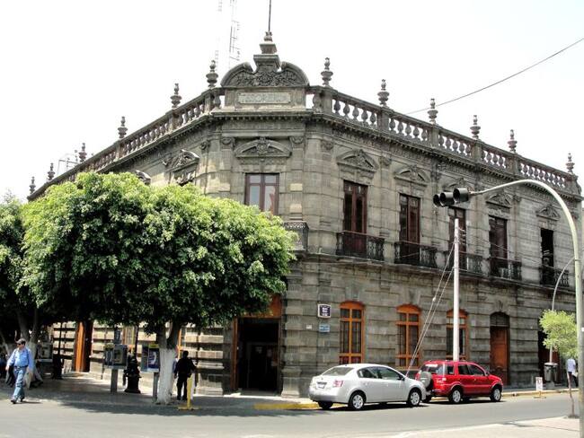 Comerciantes afectados por obras de L3 no pagarán predial