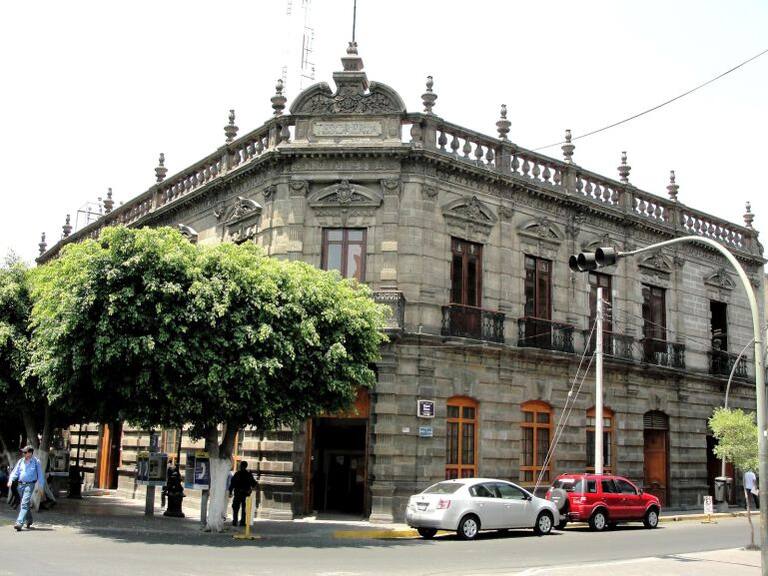 Comerciantes afectados por obras de L3 no pagarán predial
