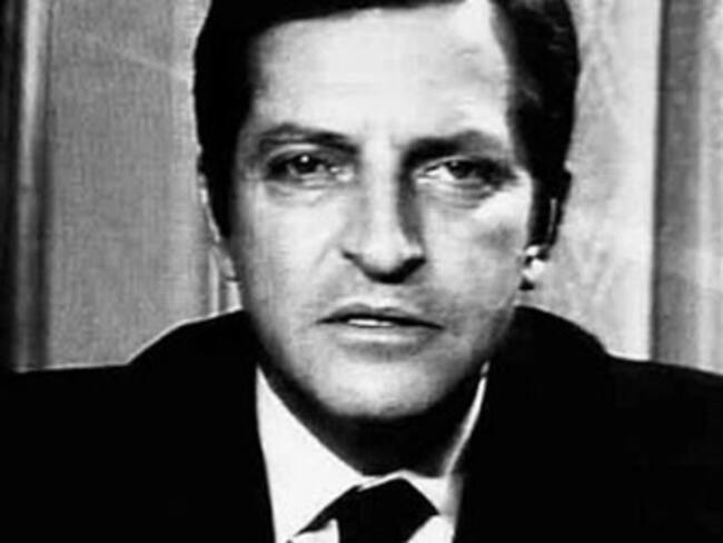 Expresidentes Aznar y Zapatero homenajean contribución de Suárez a democracia