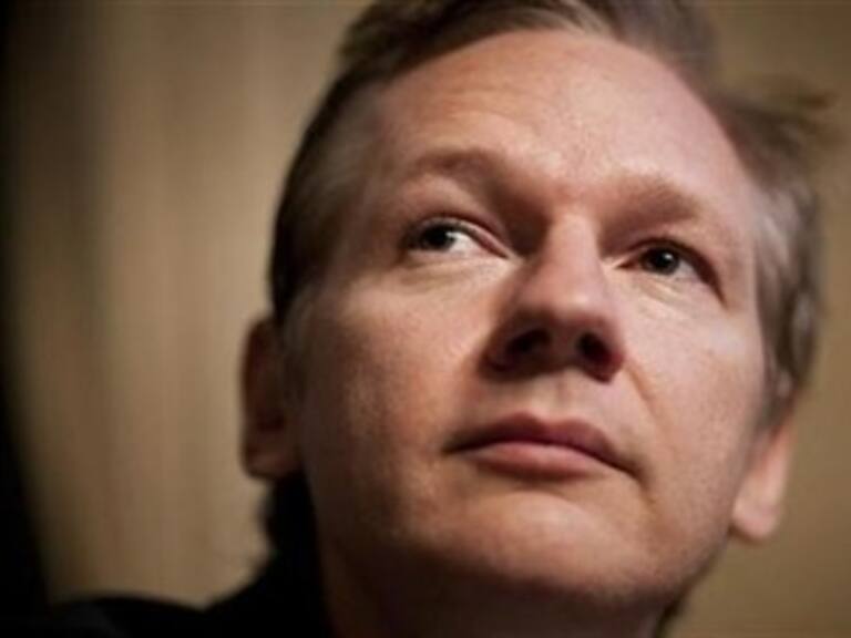 Ratifica Suecia orden de detención contra fundador de WikiLeaks