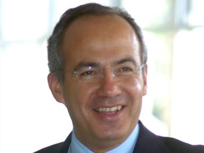Felipe Calderón señala oportunidades de la globalización