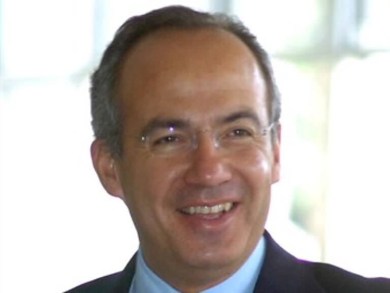 Felipe Calderón señala oportunidades de la globalización
