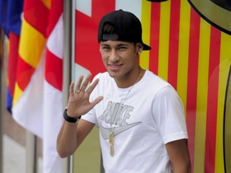 Neymar llegó tarde al entreno; vuelve Iniesta sin el alta médica