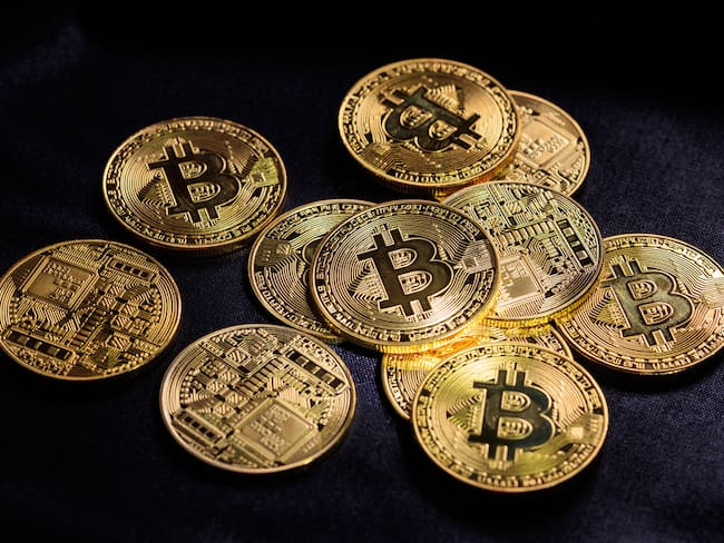 Jóvenes y criptomonedas: ¿educación financiera o moda pasajera?