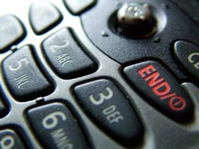 Beneficiará a mexicanos servicios financieros vía celular: FCH