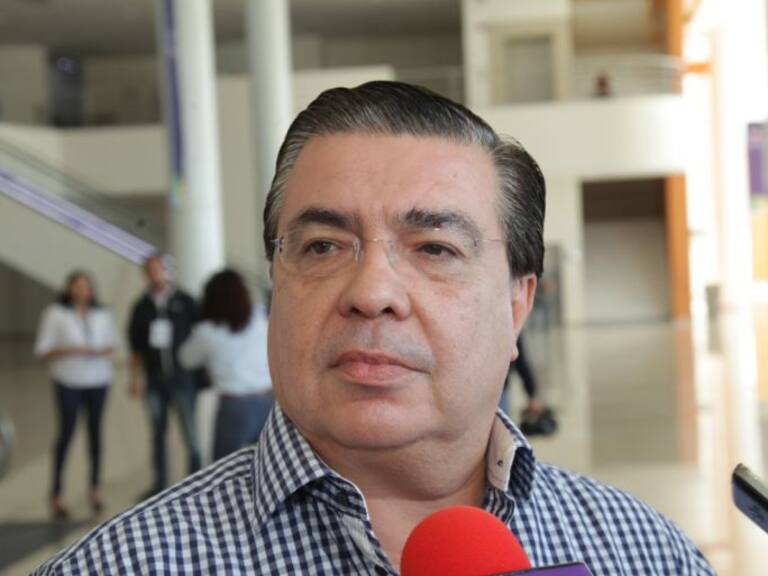 Ex secretario de Salud de Sinaloa otorgó contratos millonarios a su propia red empresarial: El Noroeste