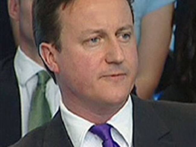 Amenaza escándalo de espionaje a David Cameron: Le Monde