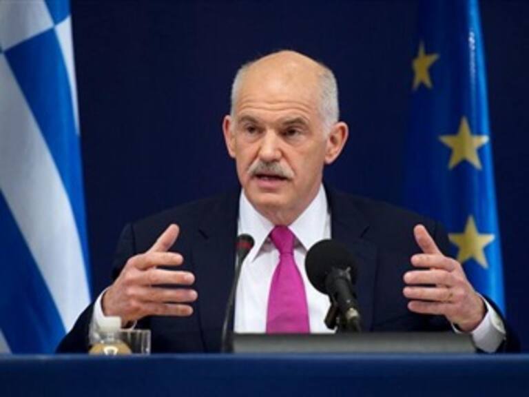 Premier griego anula llamado a referendum sobre rescate