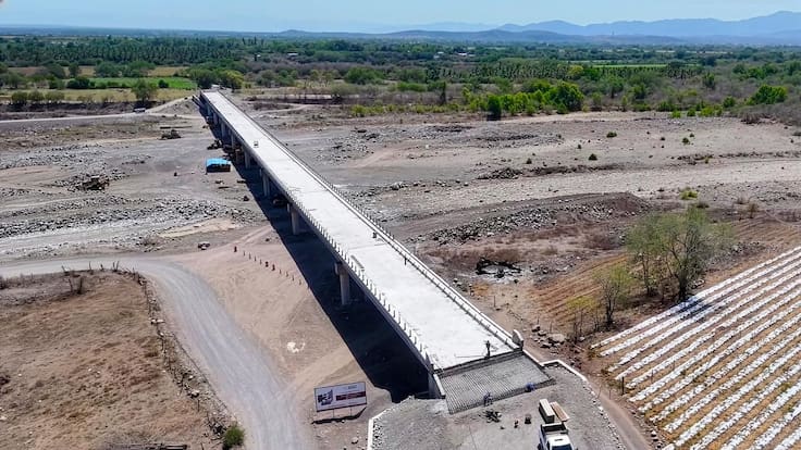 Cuatro meses antes de lo previsto, concluye SICT construcción delk puente “El Chical”, en Colima