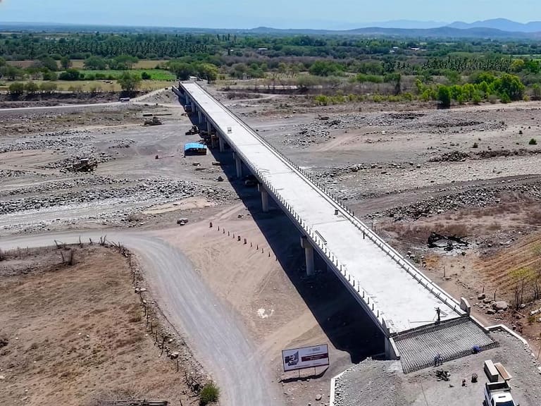 Cuatro meses antes de lo previsto, concluye SICT construcción delk puente “El Chical”, en Colima