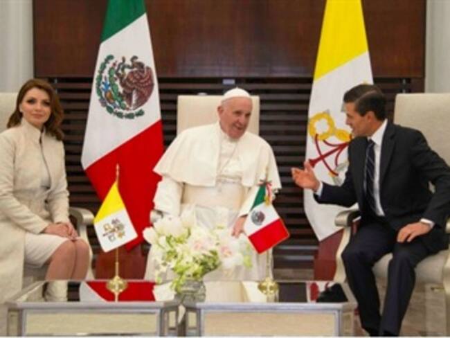 "Una casa digna y un trabajo no es cosa de leyes": Papa Francisco