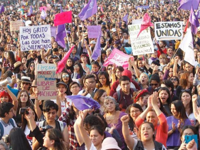 Marchan miles de mujeres contra secuestros en el Metro de la CDMX