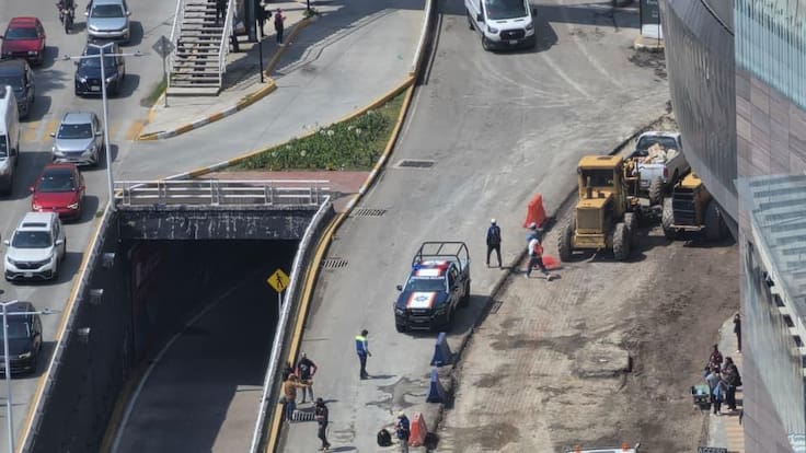 Colapso en Interlomas: estructura metálica cae sobre vehículo y mata a una mujer