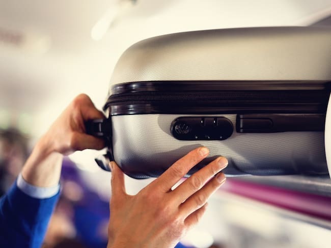 Llama PROFECO a Viva Aerobús a respetar las tarifas sobre equipaje de mano