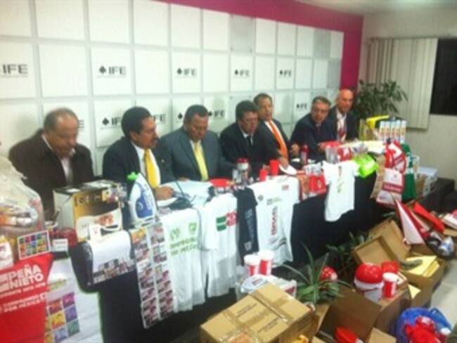 Presentarán izquierdas al TEPJF 'excitativa de justicia' para que IFE resuelva procedimientos pendientes contra EPN