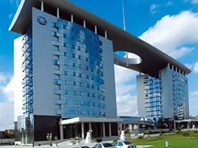 Confirma Francia caso de espionaje contra Renault