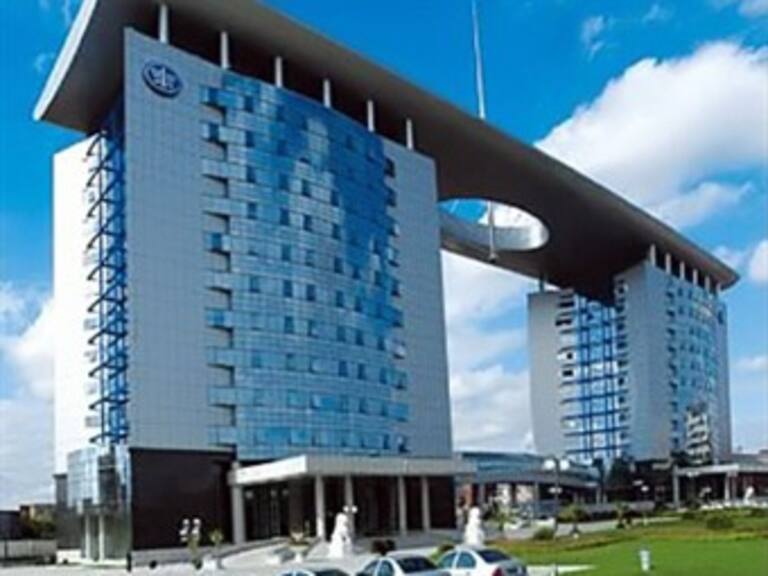 Confirma Francia caso de espionaje contra Renault