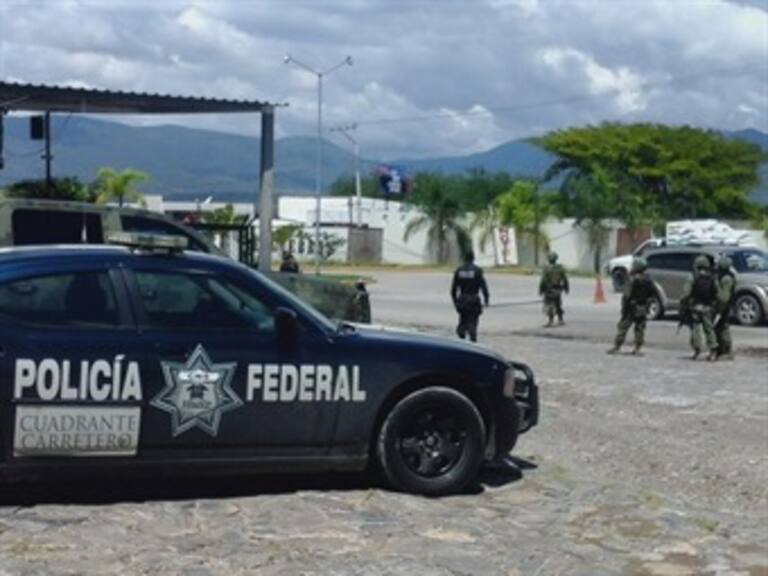 Se extiende la búsqueda de normalistas de Ayotzinapa a Michoacán, Edomex y Morelos