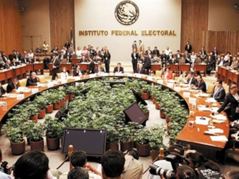 Exigen a IFE detener 'guerra sucia'