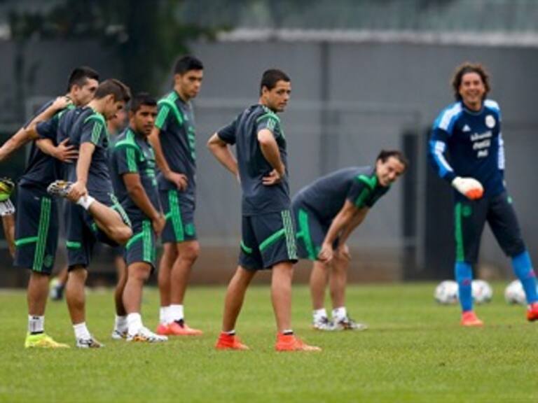 Entrena Tri bajo incesante lluvia