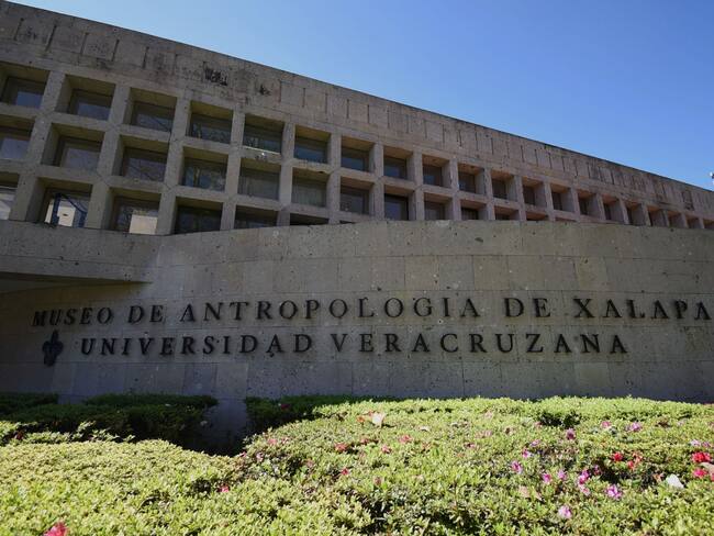 Estudiantes realizan paro en la Universidad Veracruzana por crisis en Poza Rica