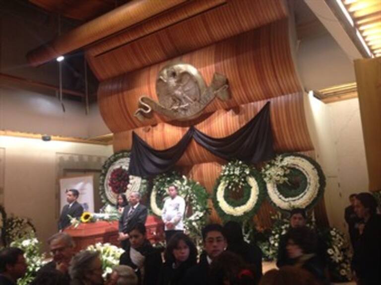 Trataremos de arrojar las cenizas de José Emilio al mar: Cristina Pacheco