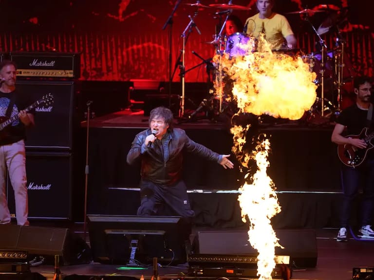 Estrella de rock and roll, presidente de la nación: Así fue la presentación del libro de Milei