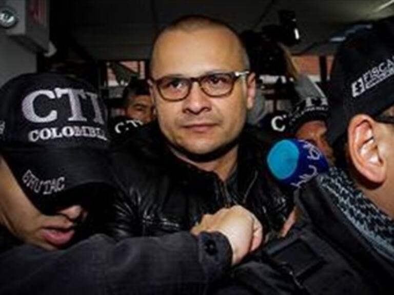 Confiesa ciberpirata conexión con inteligencia militar de Colombia