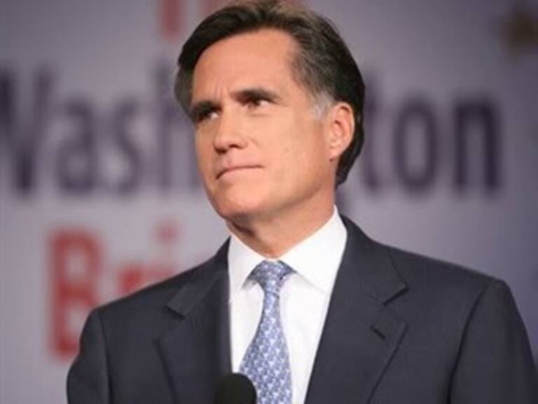 Se pronuncia Romney por salida de millones indocumentados de EUA