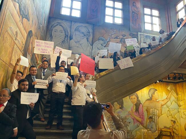 Segundo día de protestas al interior de la SCJN