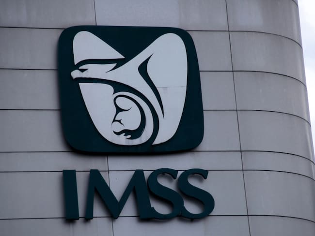Presenta IMSS códigos QR para facilitar el acceso de trámites y servicios