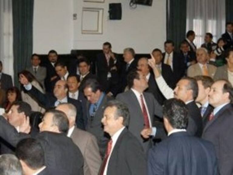 Descarta PRI aprobar aumento a gasolina