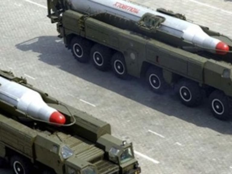 Enviará EUA misiles a Guam ante amenazas de Corea del Norte