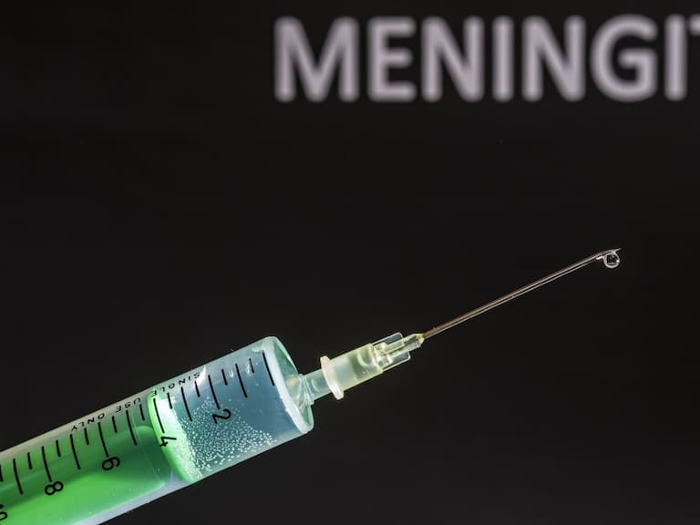 Confirman 23 casos de meningitis por infección en clínicas privadas