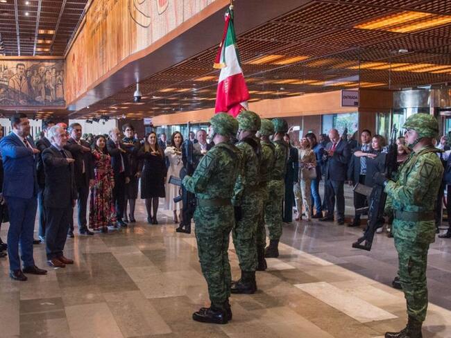 Yo apliqué la ley, nadie puede entrar armado al Salón de Sesiones: Creel
