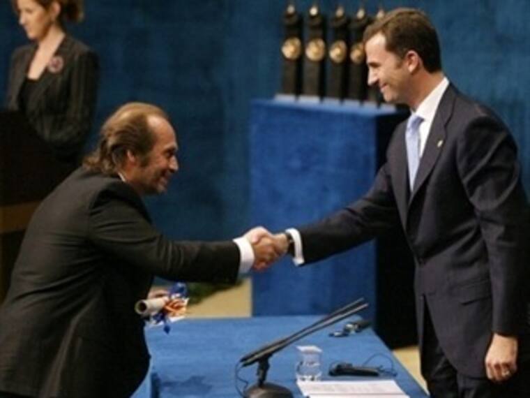 Recibe Paco de Lucía Premio Príncipe de Asturias