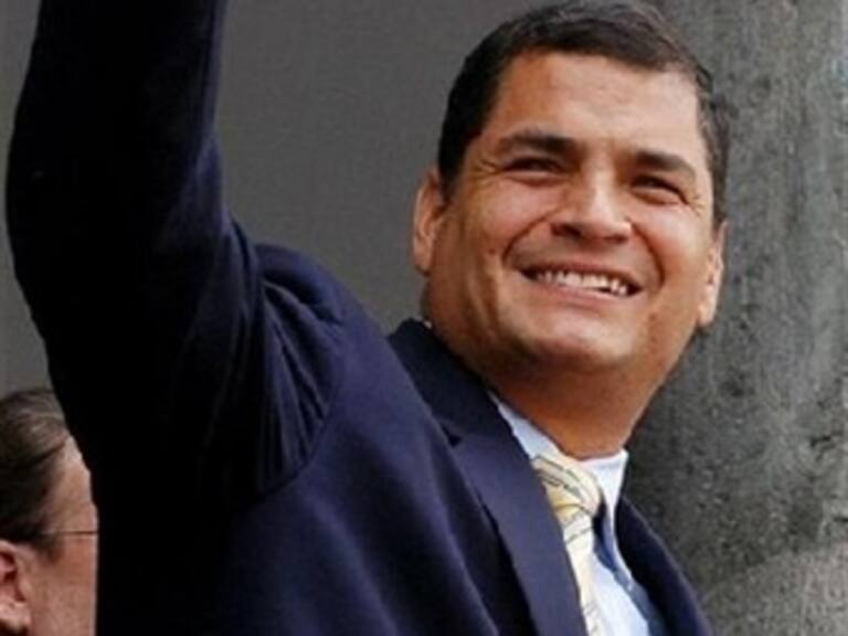 Rescatan a Rafael Correa