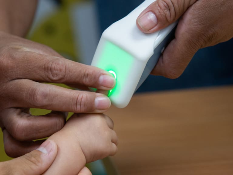 ¿Te falta la CURP Biométrica 2026? Descubre si realmente es obligatoria para las preinscripciones escolares en CDMX y Edomex o si puedes usar el formato anterior para el registro de tus hijos.