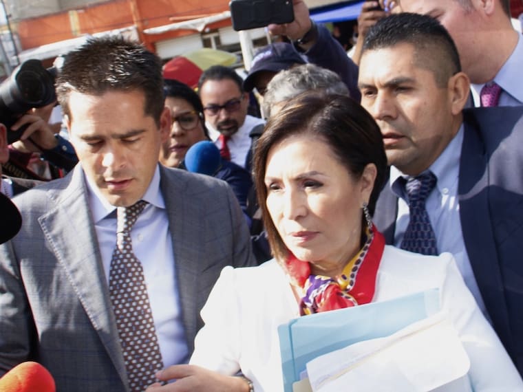 Hacienda investiga 150 contratos ilegales que involucrarían a Rosario Robles.