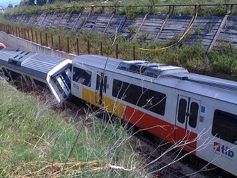 Tren se descarrila. Sargento Rascón. 25/02/13