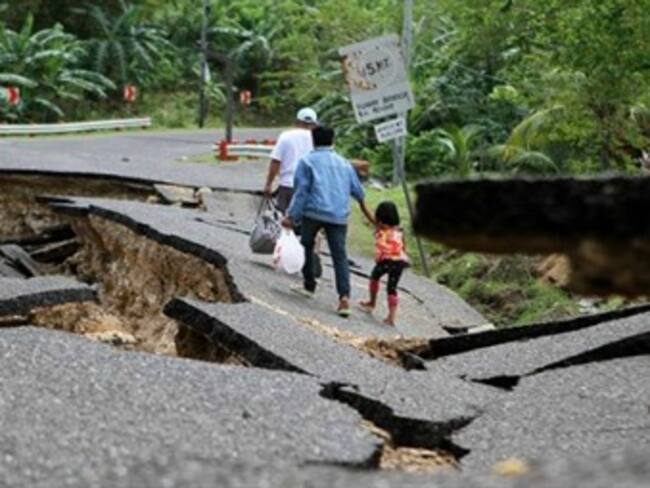 Reportan al menos 87 muertos por el sismo de 7.2 grados en Filipinas