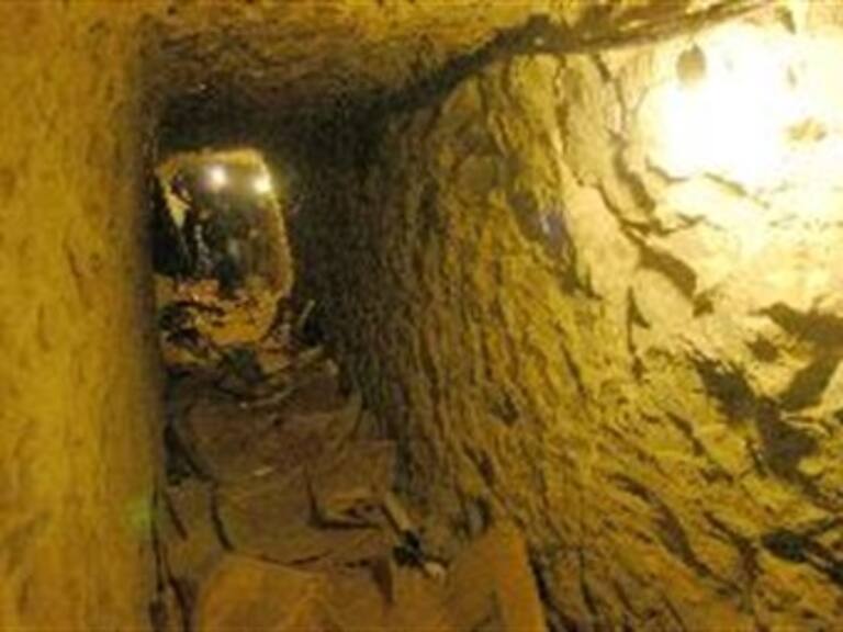 Descubren narcotúnel con 4 toneladas de marihuana en Tijuana