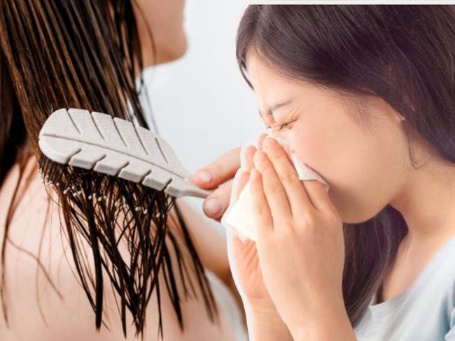 Dormir con el cabello mojado: ¿es verdad que te da gripe? Esto dicen médicos y estudios recientes