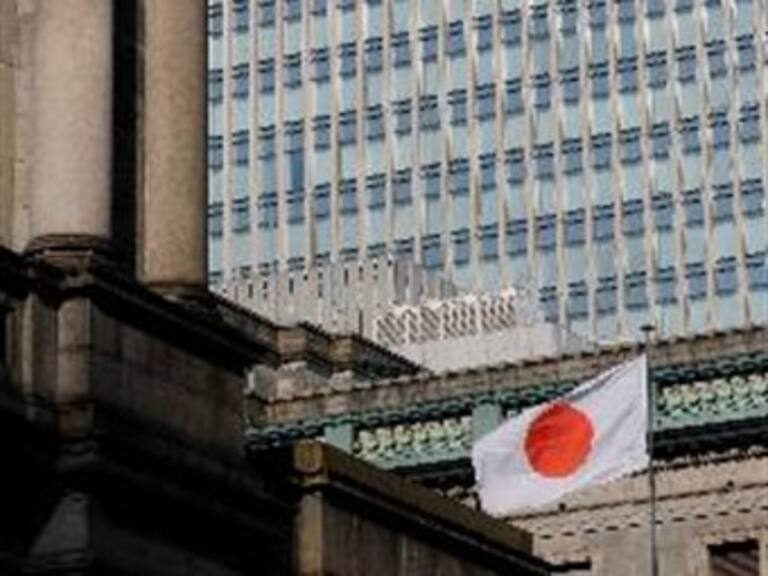 Aprueba Banco de Japón inyección millonaria para enfrentar desastre