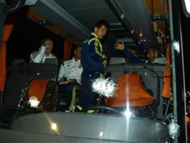 Suspenden liga turca por ataque al camión de Fenerbahçe