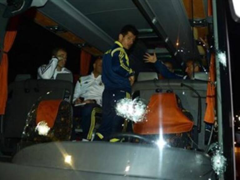 Suspenden liga turca por ataque al camión de Fenerbahçe