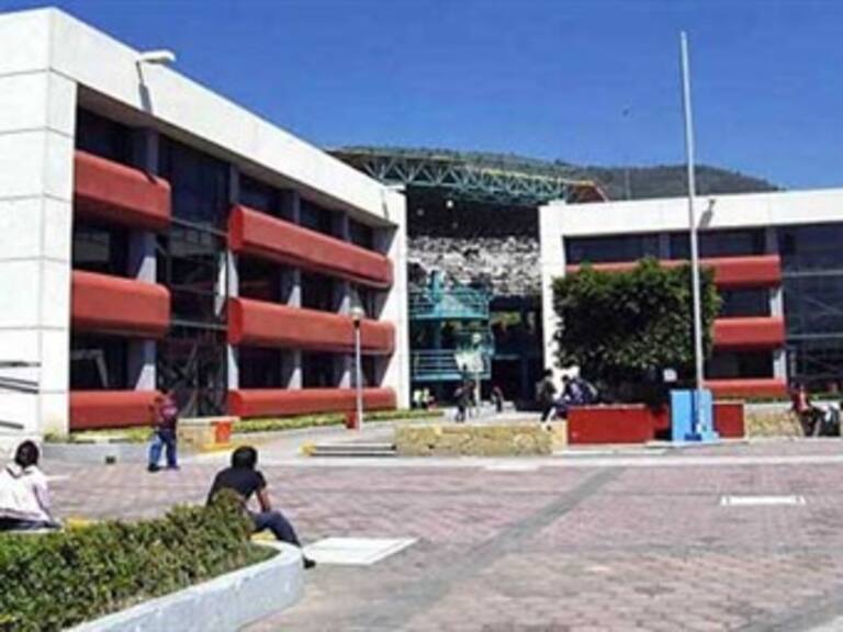 Levantan paro en prepas del GDF