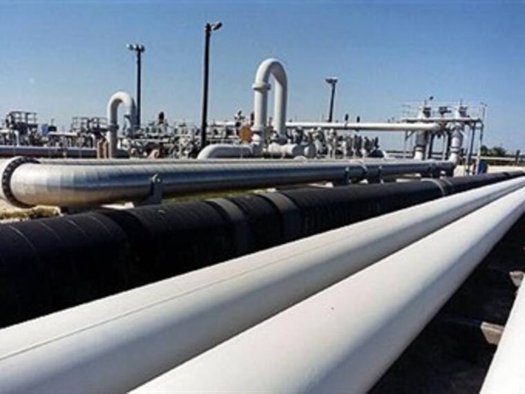 Alpek comprará negocios de BASF en América. 'Momento Corporativo' con Roberto Aguilar